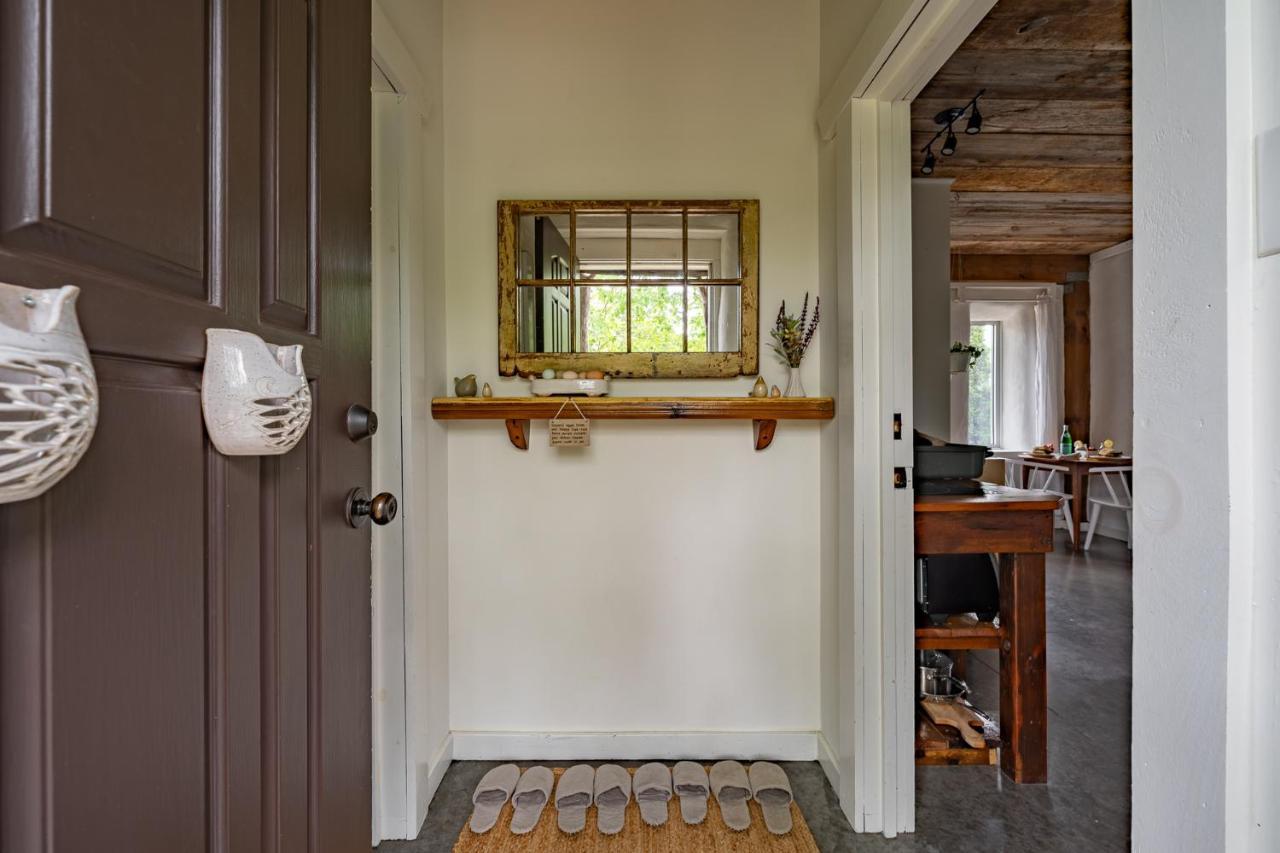 Owl'S Nest Suites Carrying Place Buitenkant foto