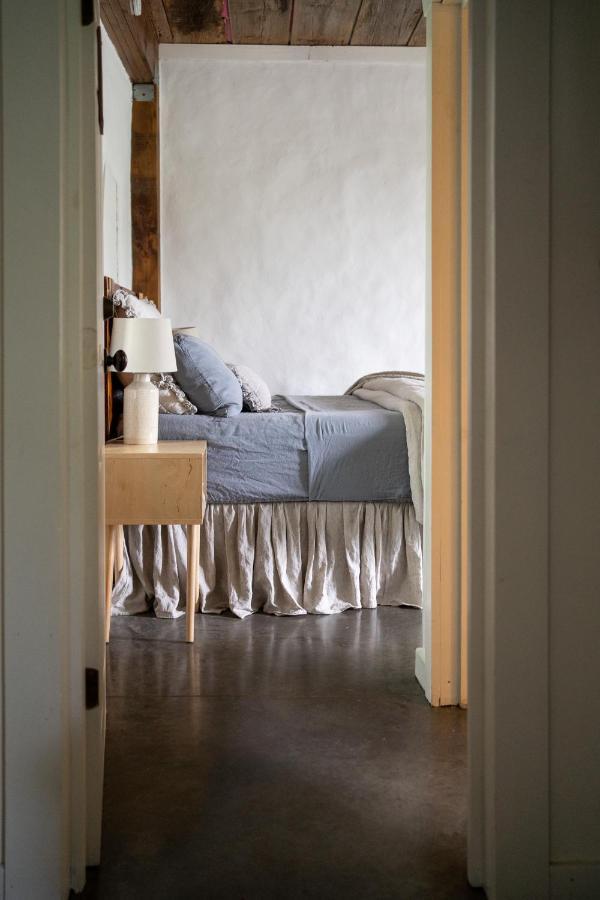 Owl'S Nest Suites Carrying Place Buitenkant foto