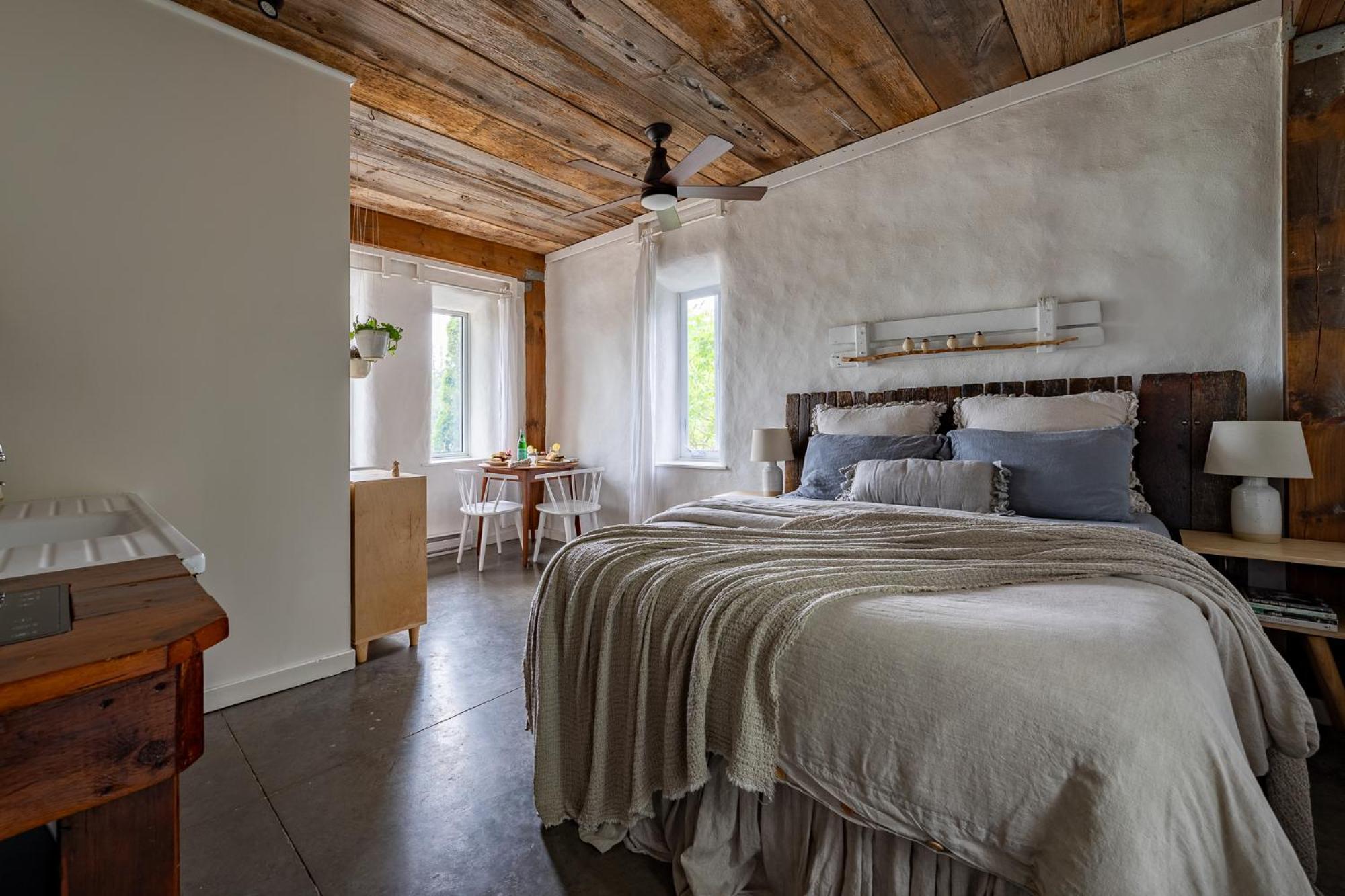 Owl'S Nest Suites Carrying Place Buitenkant foto