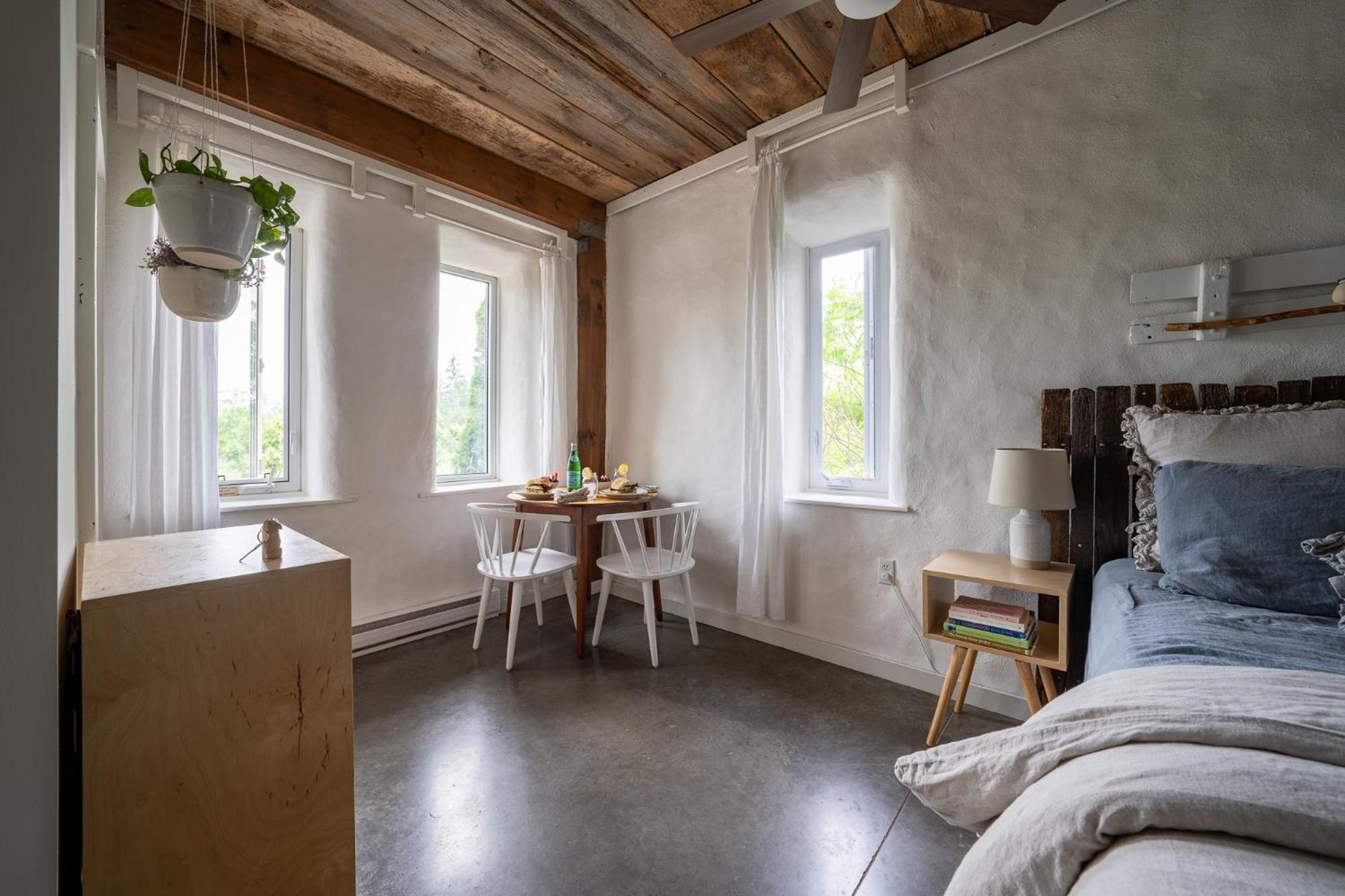 Owl'S Nest Suites Carrying Place Buitenkant foto